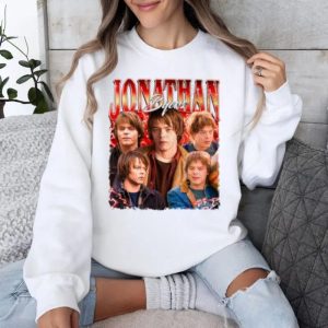 Alternative view of Retro Jonathan Byers T-Shirt, Strangerthings Movie