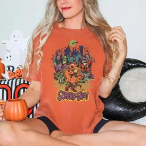 Alternative view of Scooby Doo Vintage Shirt, Halloween T-shirt, Scooby Doo Shirt, Retro Halloween Hoodie